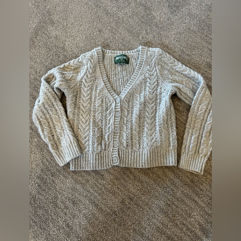 American Eagle light gray crop sweater, size M